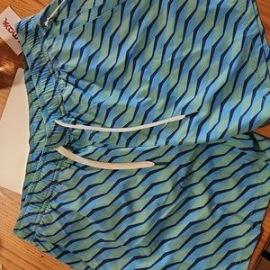 Men's medium FairHarbor bungalow swim trunks